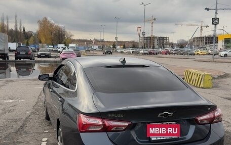 Chevrolet Malibu IX, 2021 год, 1 950 000 рублей, 5 фотография