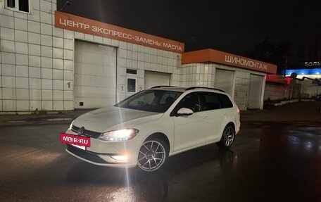 Volkswagen Golf VII, 2020 год, 2 090 000 рублей, 2 фотография