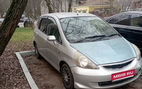 Honda Fit III, 2002 год, 160 000 рублей, 3 фотография