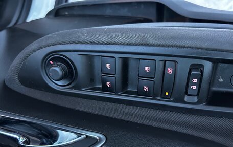 Opel Mokka I, 2013 год, 987 000 рублей, 28 фотография