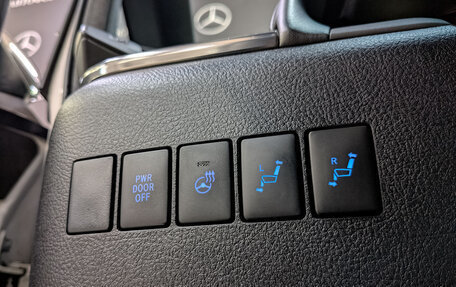 Toyota Alphard III, 2019 год, 4 900 000 рублей, 26 фотография