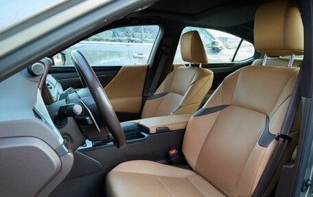 Lexus ES VII, 2021 год, 4 749 900 рублей, 20 фотография