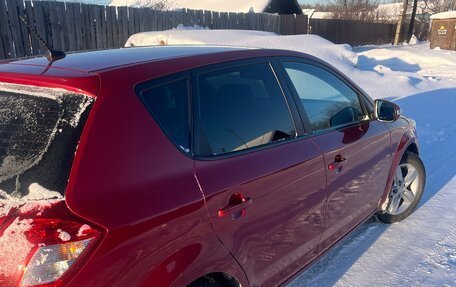 KIA cee'd I рестайлинг, 2011 год, 850 000 рублей, 3 фотография