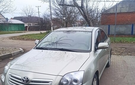 Toyota Avensis III рестайлинг, 2008 год, 750 000 рублей, 1 фотография