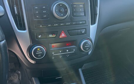 KIA cee'd I рестайлинг, 2011 год, 850 000 рублей, 8 фотография