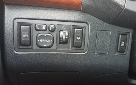 Toyota Avensis III рестайлинг, 2008 год, 750 000 рублей, 21 фотография