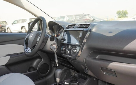 Mitsubishi Attrage, 2025 год, 1 600 000 рублей, 13 фотография