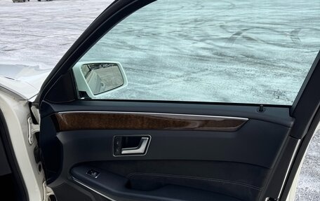 Mercedes-Benz E-Класс, 2014 год, 1 790 000 рублей, 25 фотография