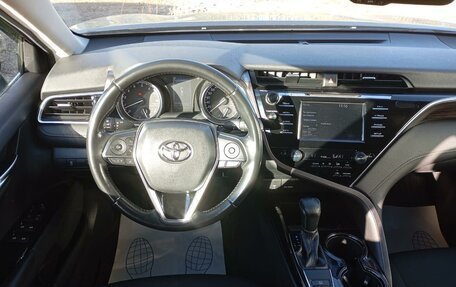 Toyota Camry, 2019 год, 2 358 750 рублей, 5 фотография