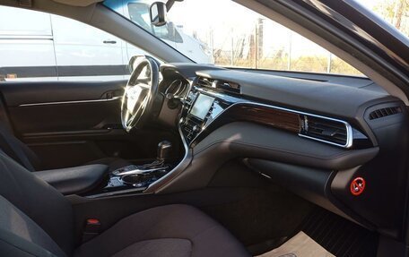 Toyota Camry, 2019 год, 2 358 750 рублей, 10 фотография