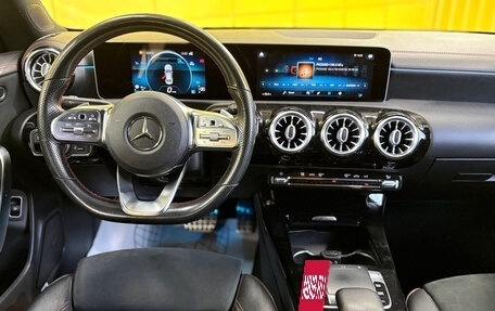 Mercedes-Benz CLA, 2019 год, 2 239 000 рублей, 14 фотография
