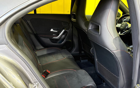 Mercedes-Benz CLA, 2019 год, 2 239 000 рублей, 18 фотография