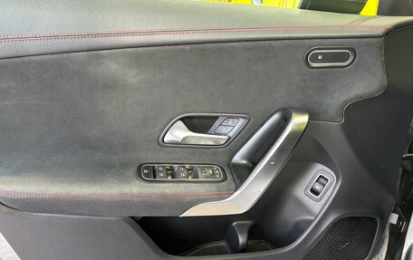 Mercedes-Benz CLA, 2019 год, 2 239 000 рублей, 19 фотография