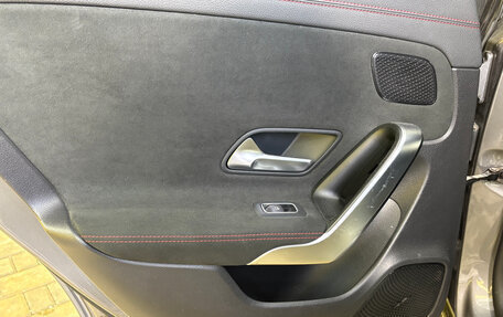 Mercedes-Benz CLA, 2019 год, 2 239 000 рублей, 22 фотография