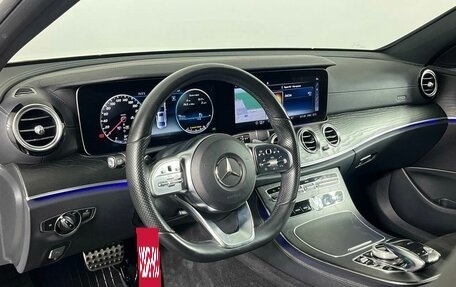 Mercedes-Benz E-Класс, 2019 год, 3 999 000 рублей, 12 фотография