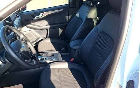 Ford Kuga III, 2022 год, 2 099 000 рублей, 3 фотография