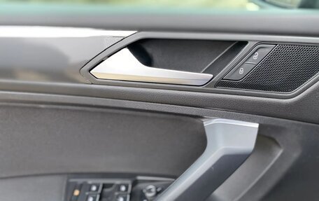 Volkswagen Tiguan II, 2019 год, 2 250 000 рублей, 20 фотография