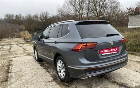 Volkswagen Tiguan II, 2019 год, 2 250 000 рублей, 11 фотография