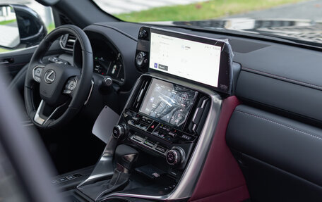 Lexus LX, 2025 год, 17 990 000 рублей, 28 фотография