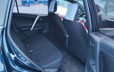 Toyota RAV4, 2019 год, 3 800 000 рублей, 8 фотография