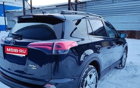 Toyota RAV4, 2019 год, 3 800 000 рублей, 6 фотография