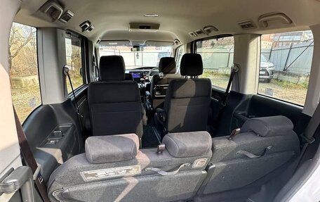 Honda Stepwgn IV, 2016 год, 1 750 000 рублей, 8 фотография