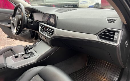 BMW 3 серия, 2020 год, 2 850 000 рублей, 23 фотография