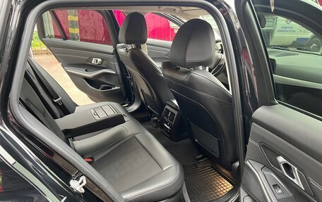 BMW 3 серия, 2020 год, 2 850 000 рублей, 27 фотография