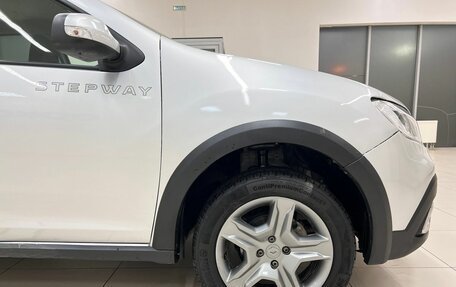 Renault Logan II, 2019 год, 1 245 000 рублей, 16 фотография