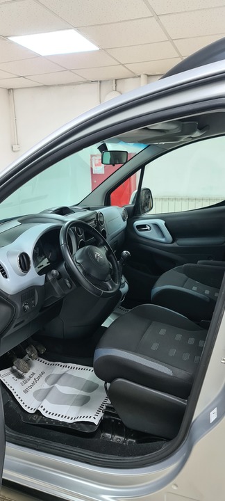 Citroen Berlingo II рестайлинг, 2012 год, 835 000 рублей, 5 фотография