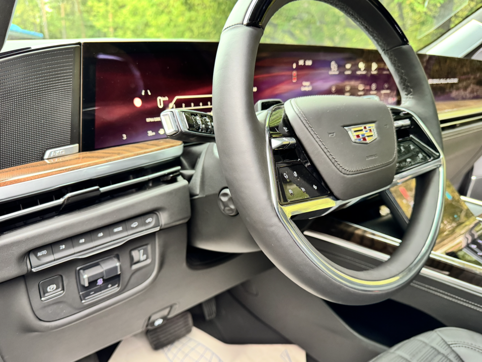 Cadillac Escalade V, 2025 год, 19 750 000 рублей, 4 фотография