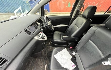 Toyota ISis I, 2015 год, 1 350 000 рублей, 9 фотография