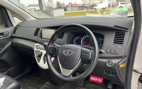 Toyota ISis I, 2015 год, 1 350 000 рублей, 8 фотография