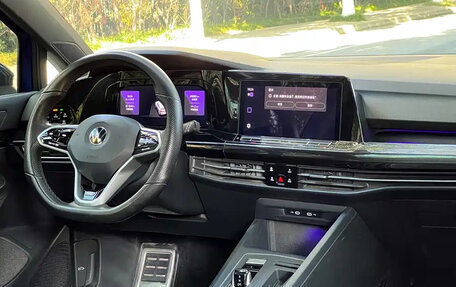 Volkswagen Golf VIII, 2022 год, 1 620 190 рублей, 15 фотография