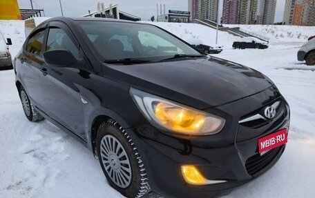 Hyundai Solaris II рестайлинг, 2013 год, 585 000 рублей, 1 фотография