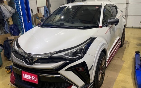 Toyota C-HR I рестайлинг, 2019 год, 3 250 000 рублей, 1 фотография