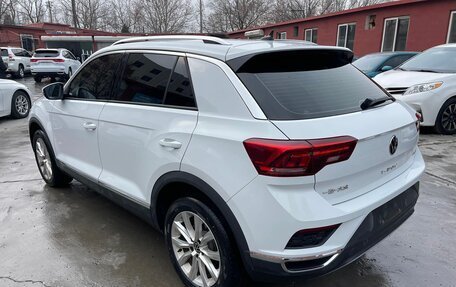 Volkswagen T-Roc I, 2021 год, 1 840 000 рублей, 6 фотография