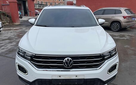 Volkswagen T-Roc I, 2021 год, 1 840 000 рублей, 2 фотография