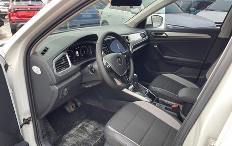 Volkswagen T-Roc I, 2021 год, 1 840 000 рублей, 7 фотография