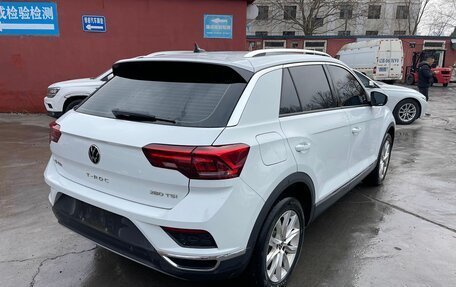 Volkswagen T-Roc I, 2021 год, 1 840 000 рублей, 4 фотография