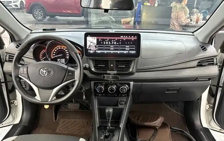 Toyota Yaris XP150 рестайлинг, 2022 год, 1 387 000 рублей, 11 фотография