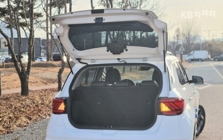 Hyundai Venue I, 2021 год, 1 653 000 рублей, 10 фотография