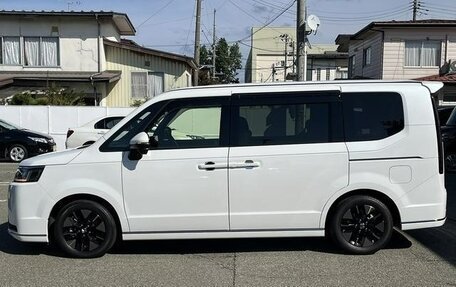 Honda Stepwgn, 2023 год, 2 401 000 рублей, 3 фотография