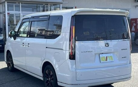 Honda Stepwgn, 2023 год, 2 401 000 рублей, 13 фотография