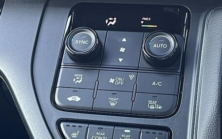 Honda Stepwgn, 2023 год, 2 401 000 рублей, 34 фотография