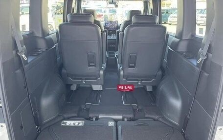 Honda Stepwgn, 2023 год, 2 401 000 рублей, 28 фотография