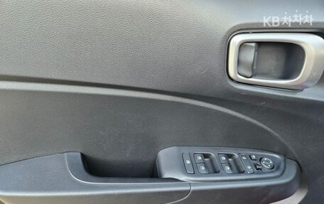 Hyundai Venue I, 2023 год, 1 700 000 рублей, 9 фотография