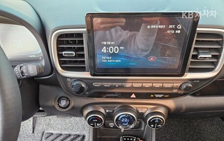 Hyundai Venue I, 2023 год, 1 700 000 рублей, 10 фотография