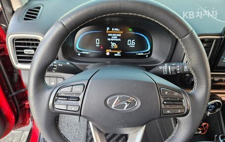 Hyundai Venue I, 2023 год, 1 700 000 рублей, 5 фотография