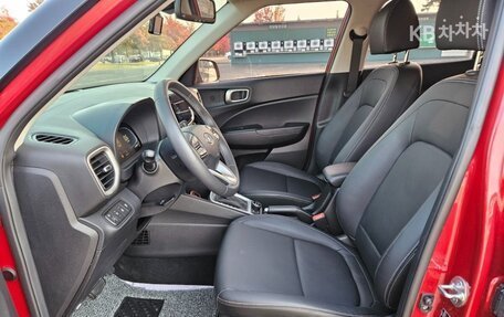 Hyundai Venue I, 2023 год, 1 700 000 рублей, 7 фотография